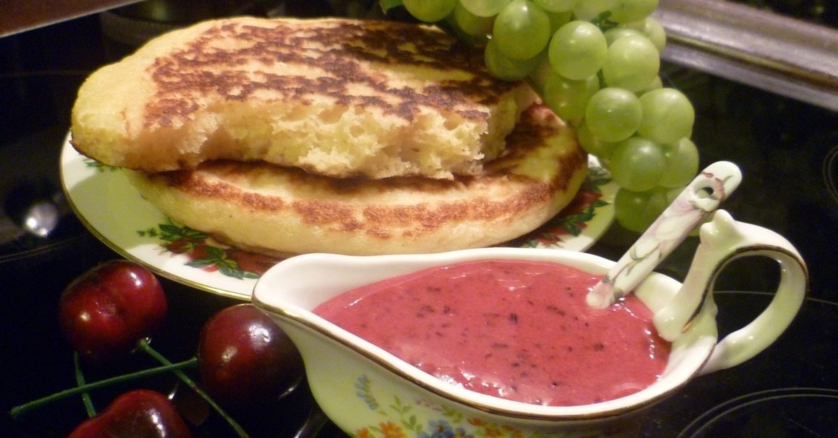 крем-мёд с ягодами